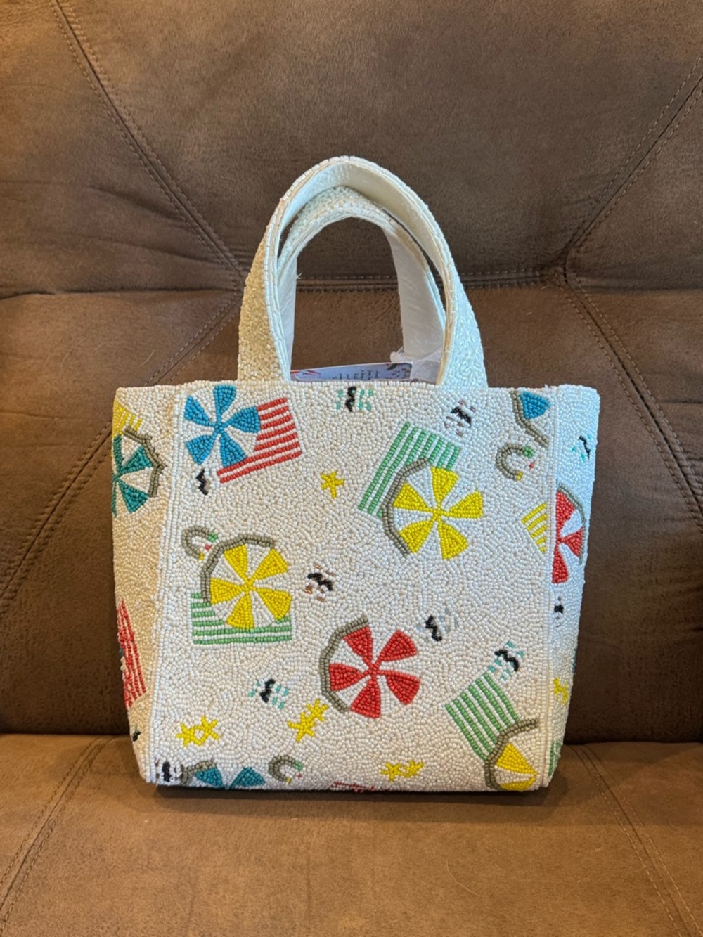 VIRAL MARSHALLS/TJ MAXX Beaded White Summer Tote with Colorful Umbrella Motif
